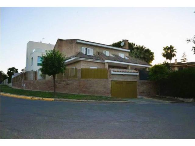 Chalet unifamiliar en venta en Simón Verde photo 0