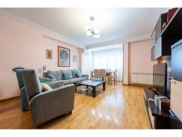 Piso en venta en Via Lusitana, Abrantes, Carabanchel, Madrid photo 0