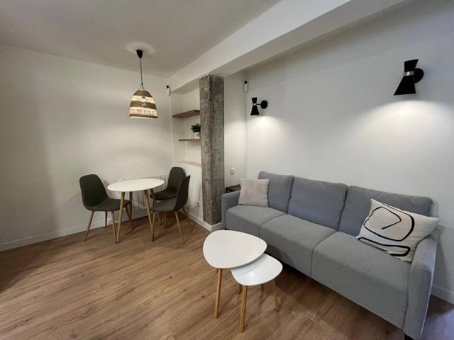 Piso en venta en Opañel, Carabanchel, Madrid photo 0