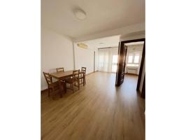 Piso en venta en Aluche, Latina, Madrid photo 0