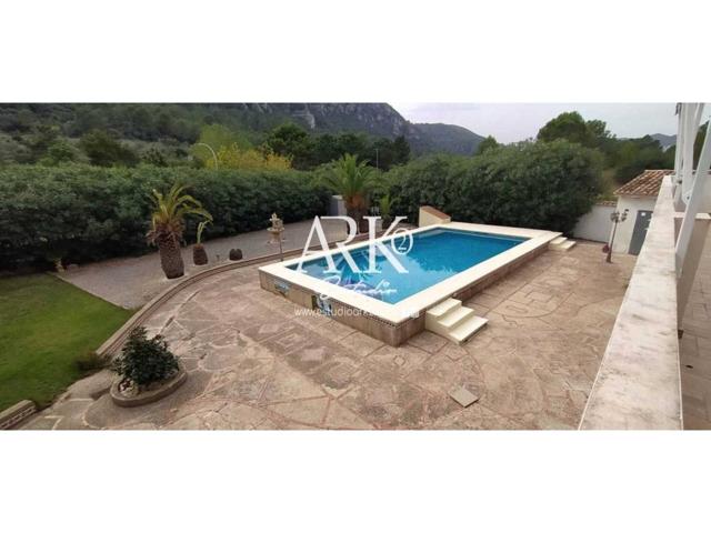 CHALET EN LA DROVA photo 0
