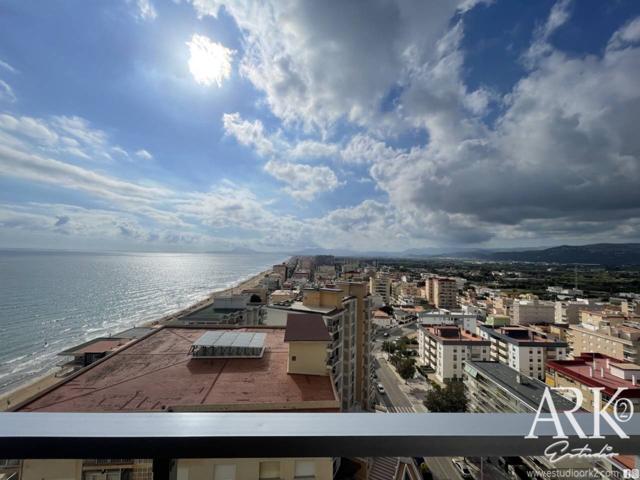 APARTAMENTO CON VISTAS AL MAR EN LA PLAYA DE BELLREGUARD photo 0