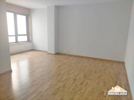 Piso en alquiler en Cidade Vella-Atochas-Pescadería(15003) photo 0