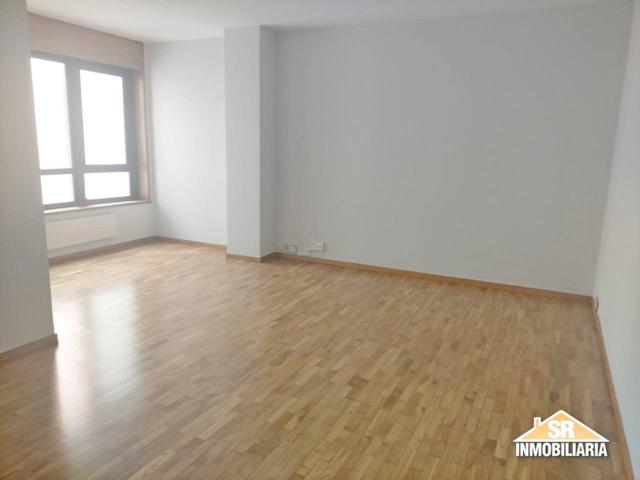 Piso en alquiler en Cidade Vella-Atochas-Pescadería(15003) photo 0