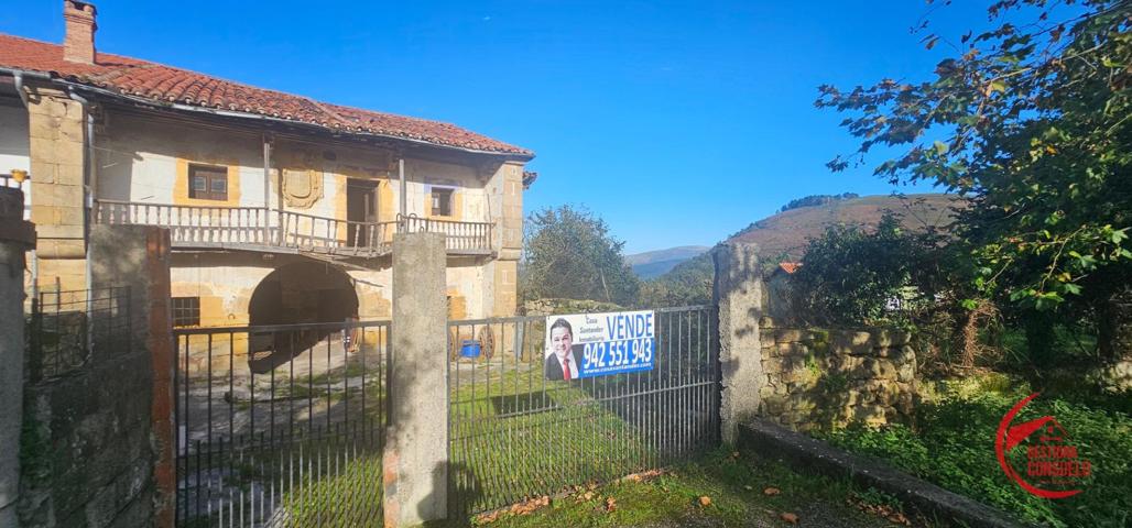 CIEZA- CANTABRIA CASONA CON ESCUDO BONITA PORTALADA Y TERRAZA, PARA REHABILITAR photo 0