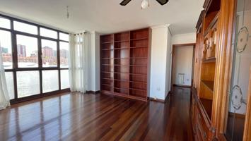 ¡Tu nuevo hogar te espera en Calle La Gloria, Santander! photo 0