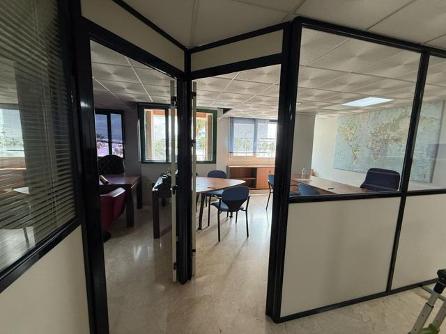 🏙️ Oficina con Vistas al Puerto – Espacio Ideal para tu Negocio 🏙️ photo 0