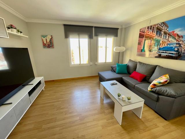 BAJADA DE PRECIO! Piso reformado con mobiliario a estrenar. EN PUJAS AL ALZA HASTA EN 15-05 photo 0