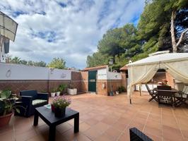Vivienda Familiar con Jardín y Piscina en Ciudad Jardín photo 0