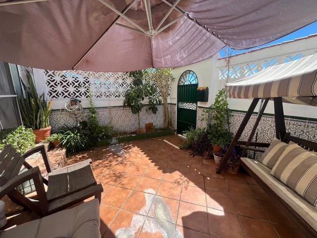 Adosado completamente reformado en Algeciras, zona Paco de Lucía photo 0