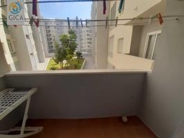 Piso con 4 habitaciones, parking y piscina en San Bernabé. photo 0