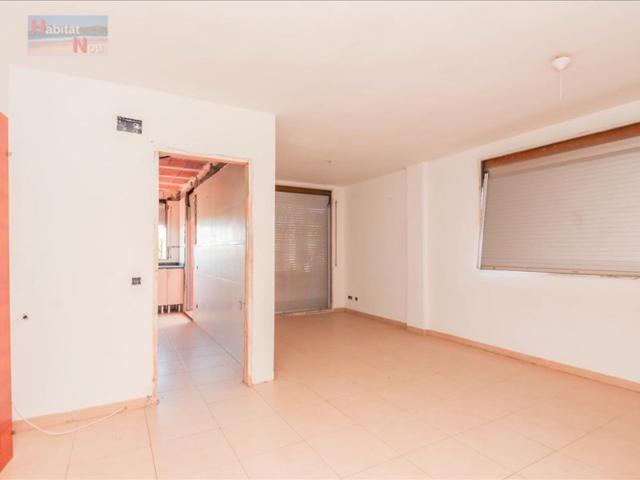 Piso En venta en La Pobla De Montornès photo 0