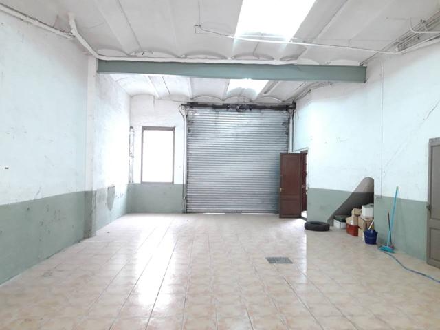 Casa adosada en venta en Caputxins-Santa Clara-Hospital photo 0