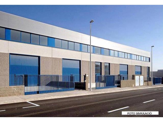 Nave comercial en alquiler en P.I. SOT DELS PRADALS photo 0
