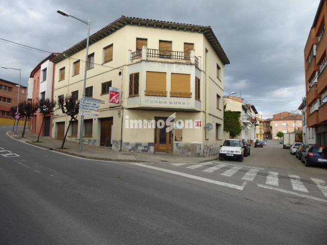 Edificio en venta en Sant Pere de Torelló photo 0