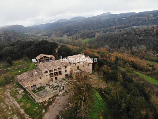 GRAN FINCA CON ESPECTACULAR MASÍA EN OSONA photo 0