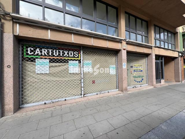 Local comercial en alquiler en Vic photo 0