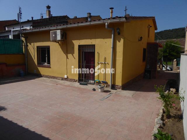 CASA CON JARDÍN EN AIGUAFREDA photo 0