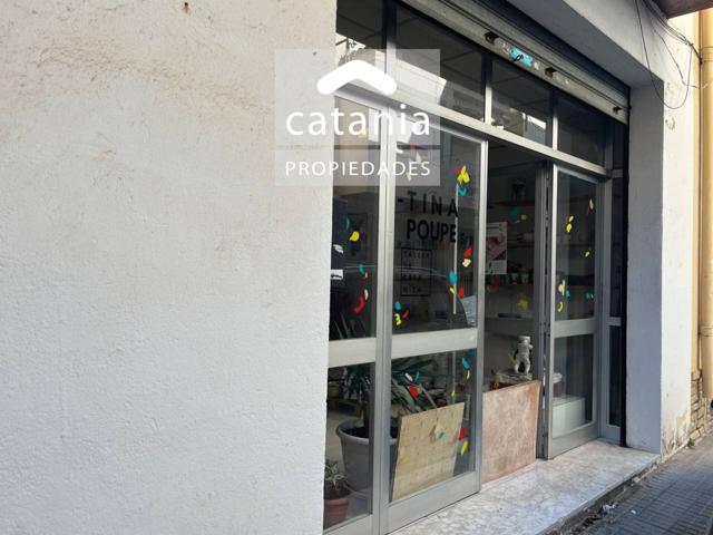 Local en venta en Eixample photo 0