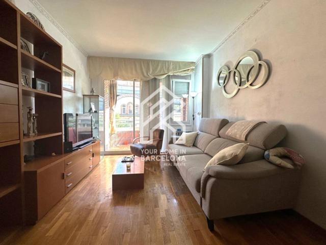 Piso en Sant Andreu photo 0