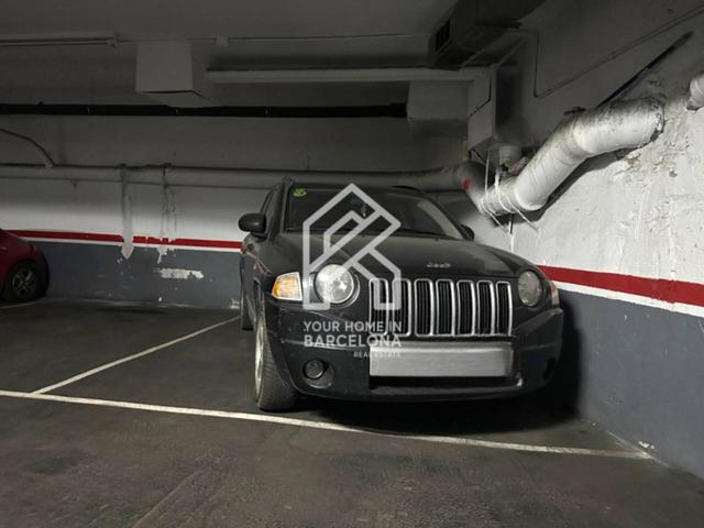 Garaje en venta en El Clot(08027) photo 0