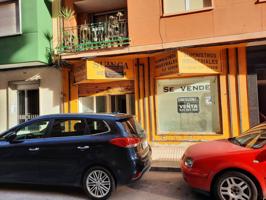 Local en venta en Ensanche photo 0