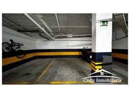 Plaza de Garage my amplia cerca del Hospital Puerta del Mar photo 0