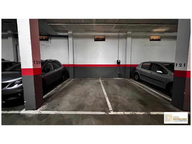 Parking para 1 plaza de coche en venta en zona el Corte Inglés, en Cádiz Capital photo 0