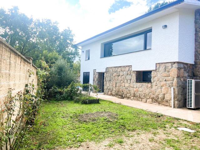 Chalet unifamiliar en venta en Collado Mediano photo 0