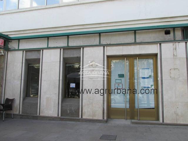 Local comercial en venta photo 0