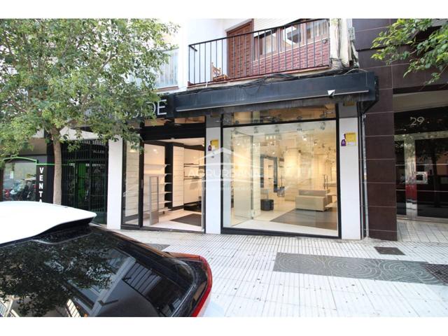 Local comercial en alquiler photo 0