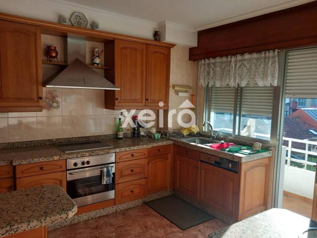 Venta de piso en Vilagarcía de Arousa photo 0