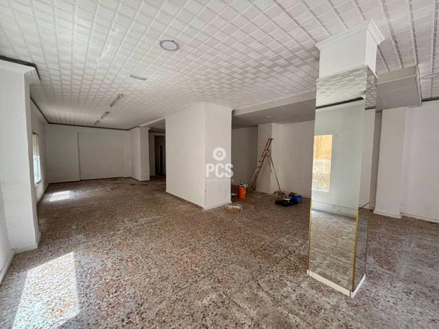 Local comercial en venta en Totana photo 0