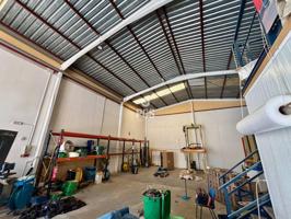Venta de local comercial en Totana photo 0