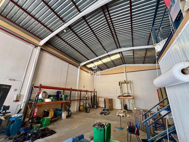 Venta de local comercial en Totana photo 0