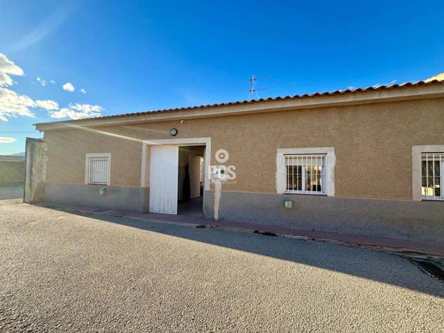 Venta de una amplia casa en Totana photo 0