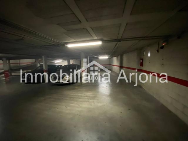 Parking en venta en Lucena photo 0