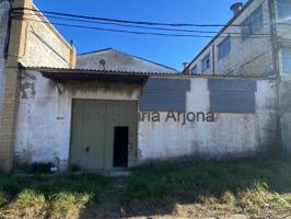 Nave industrial en venta en Lucena photo 0