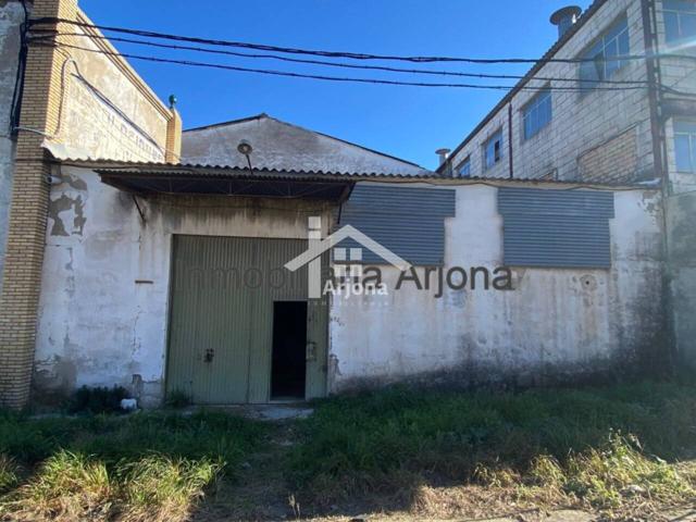 Nave industrial en venta en Lucena photo 0