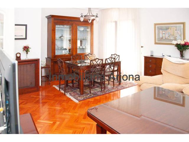 Casa en venta en Lucena photo 0