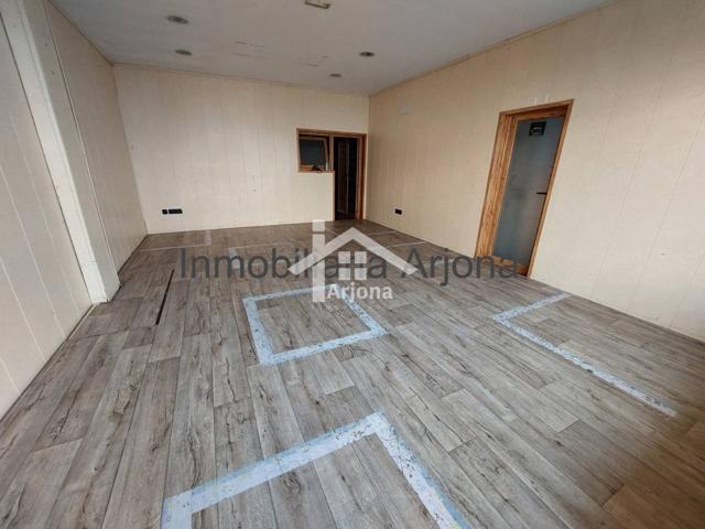 Local en alquiler en Lucena photo 0