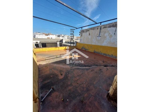 Casa en venta en Aguilar de la Frontera photo 0