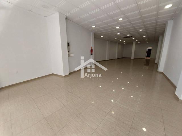 Local en alquiler en Lucena photo 0