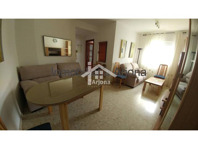 Piso en alquiler en Lucena photo 0