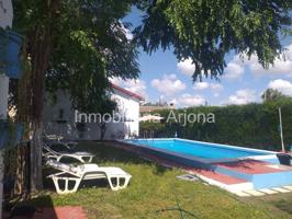 Chalet en venta en Lucena photo 0