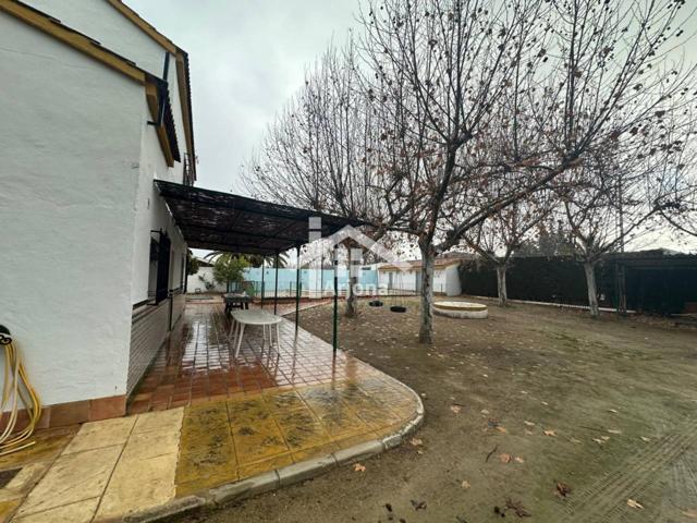 Se vende chalet en campo de Aras photo 0