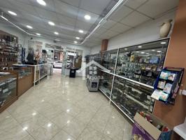 Local en venta en Lucena photo 0