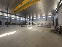 Nave en venta en Lucena photo 0