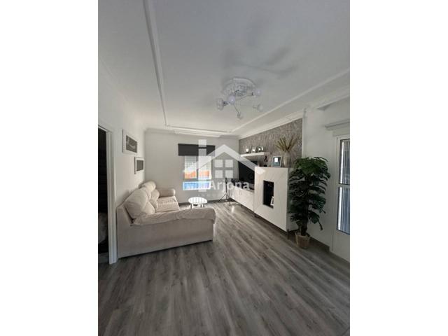 🏡 Casa en la zona de Los Tres Arcos photo 0