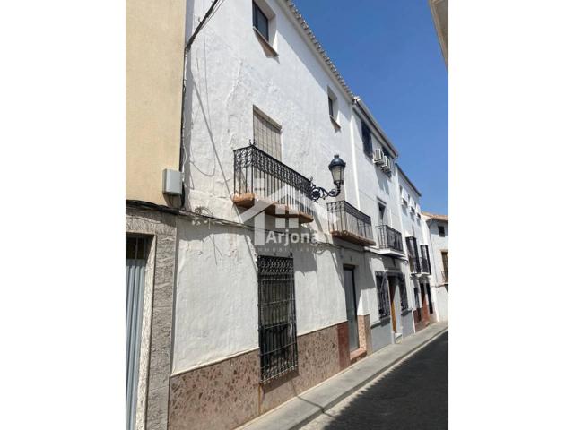 Casa en venta en Baena photo 0